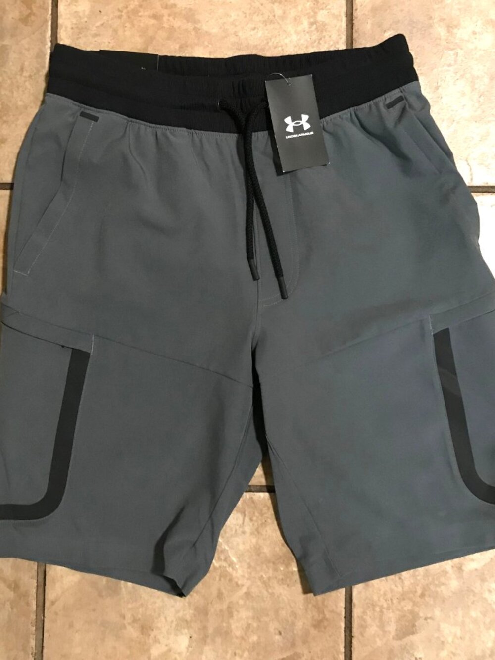 Men's Under Armour Sportstyle Elite Cargo Shorts-Size M (1306455